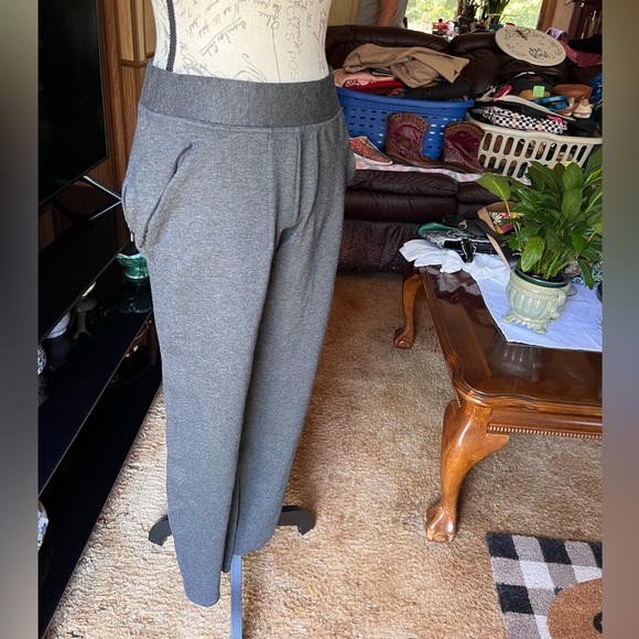 Duluth Trading Co Women's Size Small x 33 Gray Pull on Pant Rayon Blend Ponte. - Picture 5 of 16